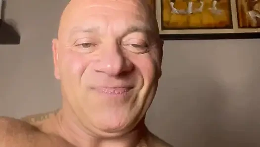 Bay guru vücut geliştirmeci baba arkadaş hanjob mastürbasyon videosu solo