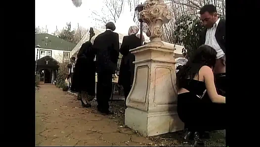 Düğünde Oral Seks Yapmaktan Daha Iyi Bir Şey Yok