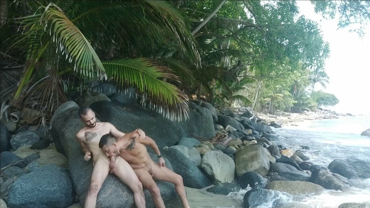 Benji vega ve xisco, puerto vallarta'da çıplaklar plajına gidiyor