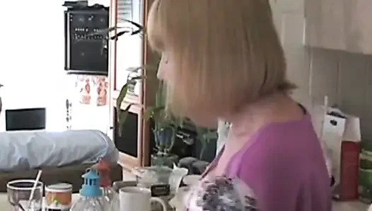 Kötü seksi melanie: üvey anne tabu fantezisi