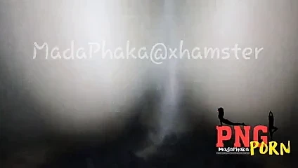 Yarak üstünde oturup kalkıyor