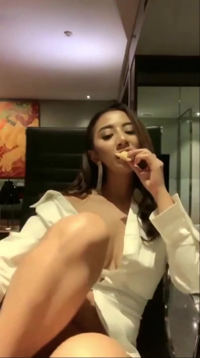 Jakarta model görüntülü görüşme seksi Sofia'nın azgınlığı sızdırıldı | Klip 1