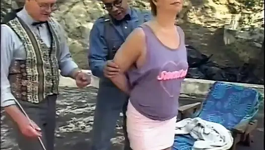 Bahçede eş değiştirenler