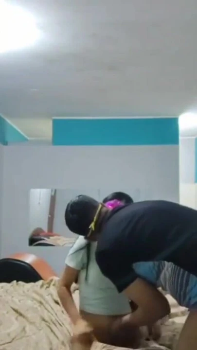 I give my boyfriend a good oral and he masturbates me | Clip 1