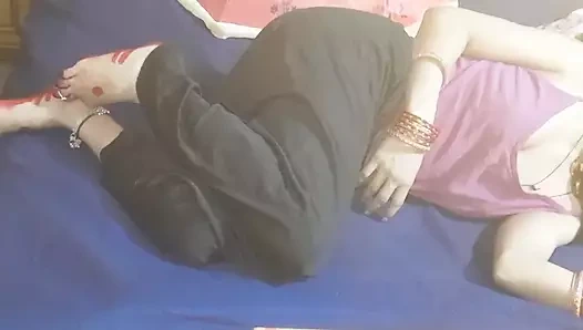 Yeni video şımarık seks Hintli desi kız seks videosu