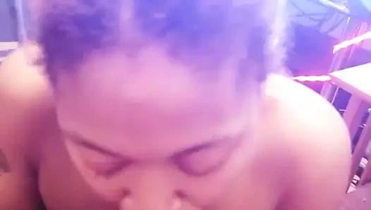 Dağınık şey derin boğaz bazı çük