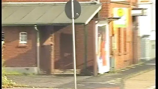 Alman Kapılarının Arkasında Özenle Siktir Edilir - Tam Film