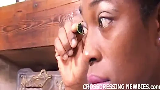 Ben senin sevimli küçük abanoz crossdresser orospu