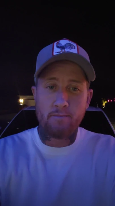 Keşfetmek için yeni ve heyecanlı insanlarla tanışmak istiyorum.