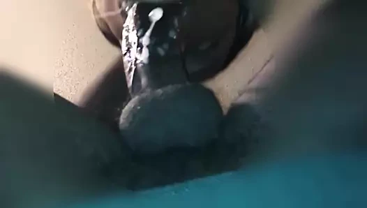 Büyük dudaklar masanın altında sikimi emiyor. sadece hayranlarıma abone ol – ücretsiz