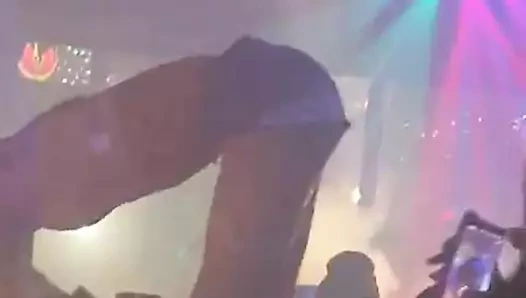 EN LA DISCOTECA CRAZY FIRE EN RIO PIEDRAS PR 2