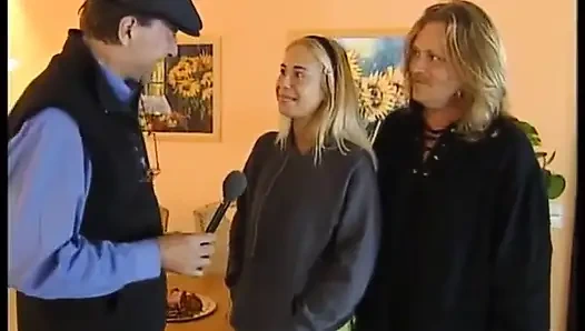 Onunla üniversitede tanıştı. O onun öğretmeniydi!