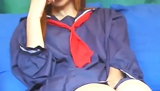 Asyalı minyon amcık büyük yarak emiyor