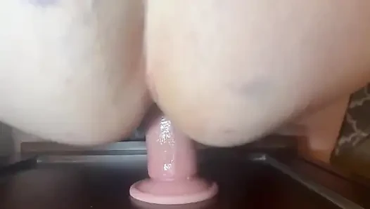 Yeni oyuncak emme