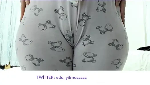 CAMELTOE- PİJAMAYLA MASTURBASYON- TURK MİLF- TURK PORNO