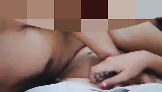 Patronumun karısının hamile olma arzusunu tatmin ediyor