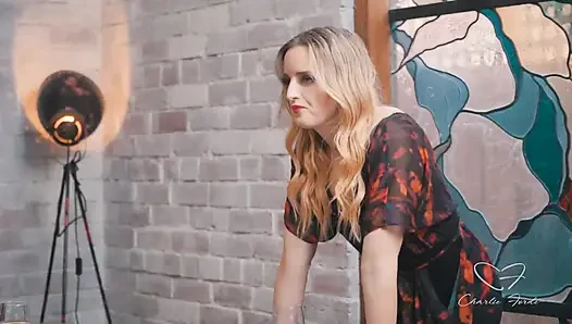Charlie Forde, Nova Hawthorne'un yer aldığı randevuyu kaydet