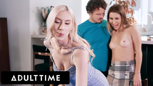 Yetişkin zamanı - oda arkadaşları paige Owens ve kay damızlıklı striptiz havuzunda güzel oyun oyna ve onu sikişme oyuncağı olarak kullan!