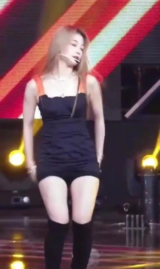 İşte yeonhee ve kelimenin tam anlamıyla sulu kalçaları