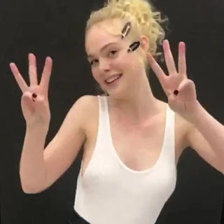 Elle Fanning
