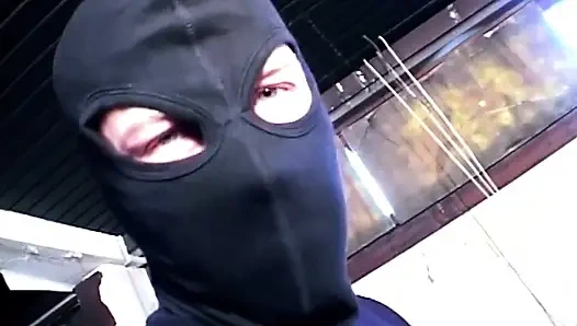 Gergin hamile amcık derin parmaklanıyor - her yere sızdıran kalın döl