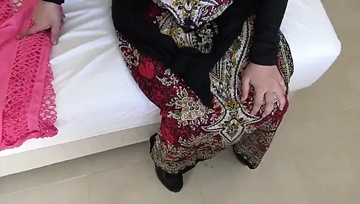 Bayan Alman genelevinde çalışmaya başlıyor