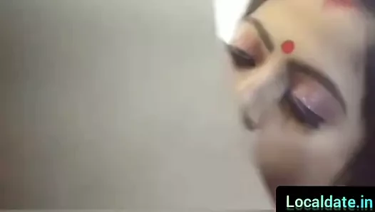 Raat ko Akele me Bhabhi ko Choda muh me diya land