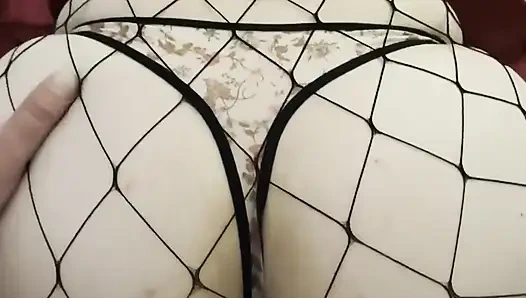 Brezilyalı büyük götlü üvey anne sert sikiliyor