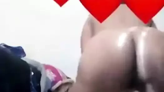 esposa muy culona meneando delicioso