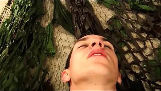 oğlan alır sıcak yüz sonra göt vurma