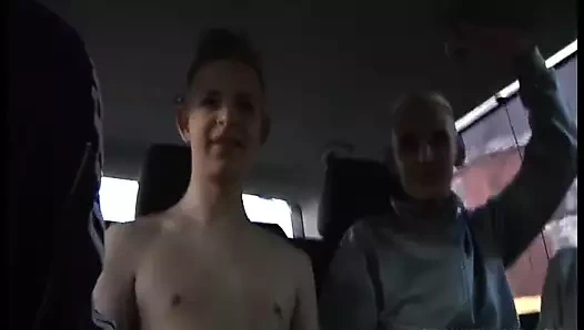 Deacon ve reece sikme genç alex