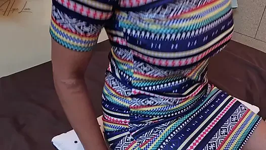 Ateşli Malezyalı göt sert sikiliyor, kocasını aldatıyor.