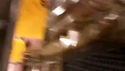 Beyaz sluts becerdin siyah çük içinde book store