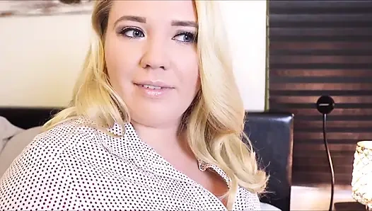 Üvey anne sana mastürbasyon yapmayı öğretiyor