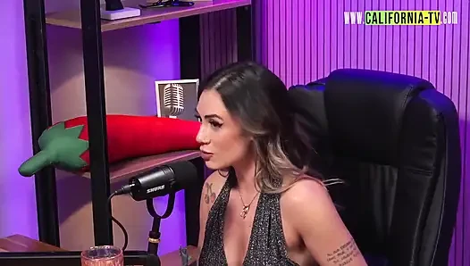 Ateşli Hatun Rafa Lima Vücudunu Gösteriyor Ve Fantezilerini Anlatıyor