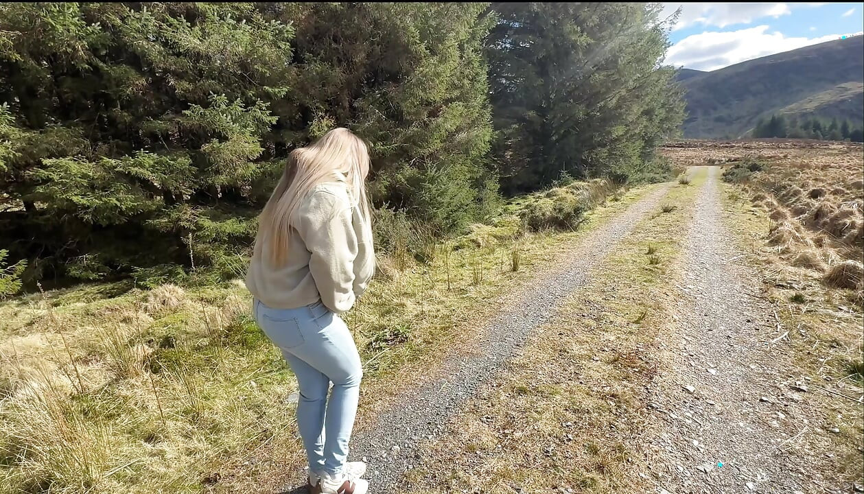Emergency While Walking on the Public Trail but Had to Wet My Jeans