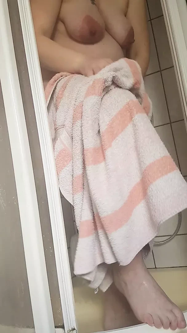 Hamile milf sonra duş