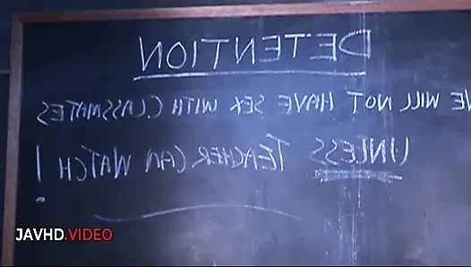Ateşli Japon kızlar tutkulu oyun için ateşli meena rewedy sherri minik etekler giyiyor