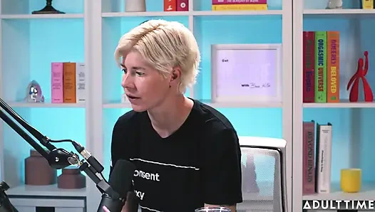 Lilly Bell teşhircilik, seks ve güçlendirme | Adult Time Podcast
