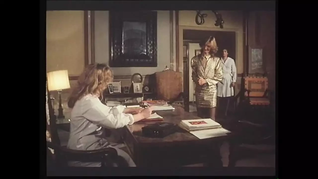 LA DOTTORESSA PRIVATA (scene #01) - (original version in