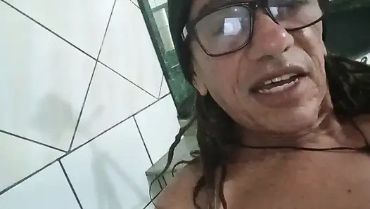 küçük ağzıma boşalmak