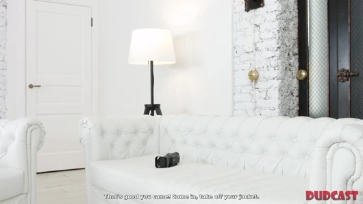 Güzel kız sözde ajan ile harika seks kandırdı