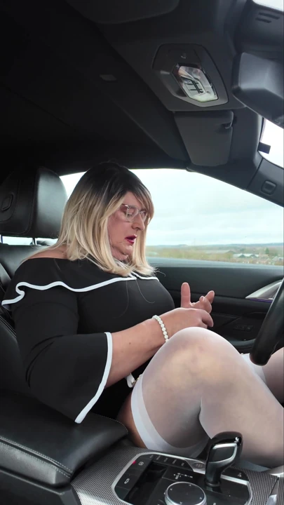 Seksi travesti kellycd2022 pazar öğleden sonra sürüşü | Klip 2