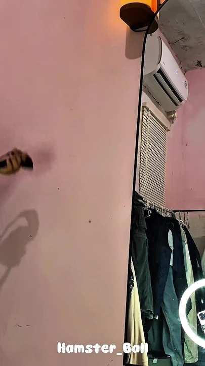 Ключевой момент из "Примерка кебая в хиджабе платье с тайской горничной"