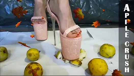 Bayan l pembe yüksek topuklu.