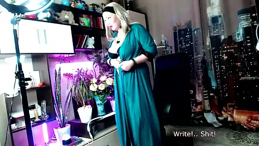Kaltak karım her an insanların neşesi için amıyla oynamaya hazır: öğle yemeğinde bile.!.