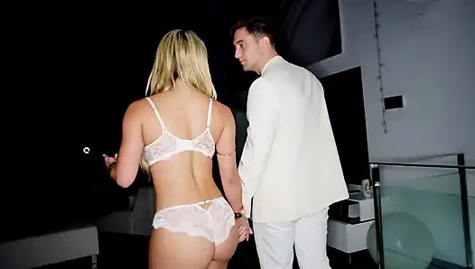 İnanılmaz Kazumi'ye Muhteşem Gangbang