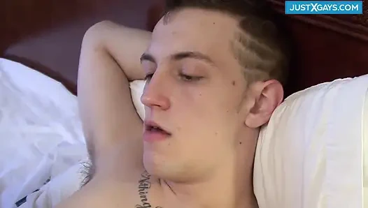 Hepimiz odamızda parti yapıyorduk