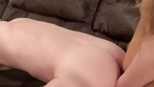 Kadın kılıklı kaltak