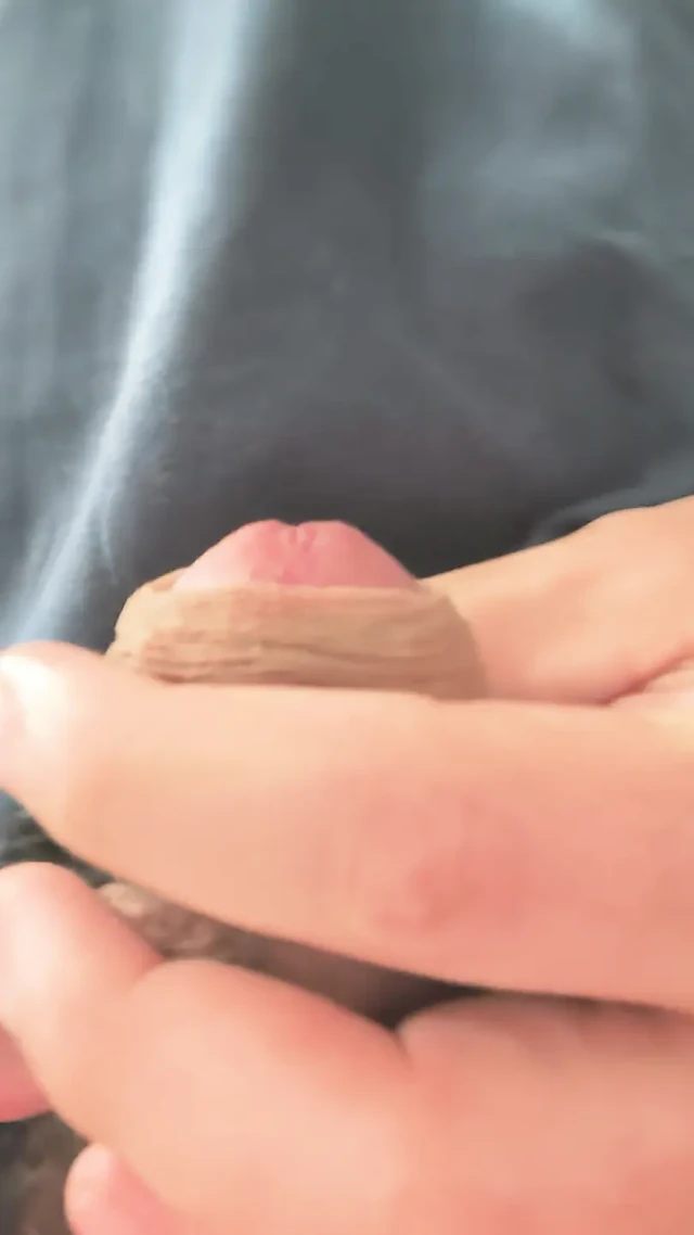 Seksi küçük yarak evde yalnız ve tek başınayım"